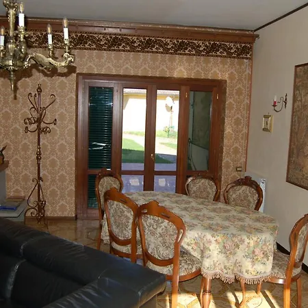Villa Degli Ulivi *
